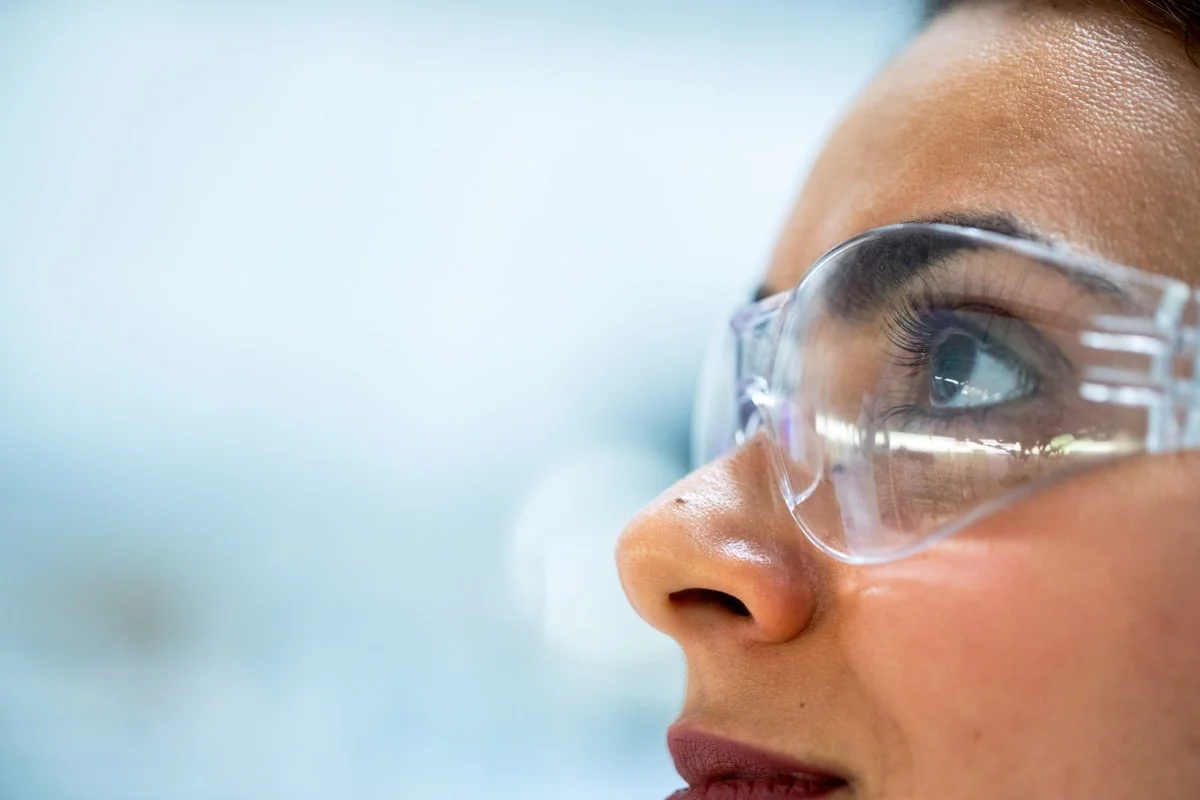 Laboratory Instruments and Technology